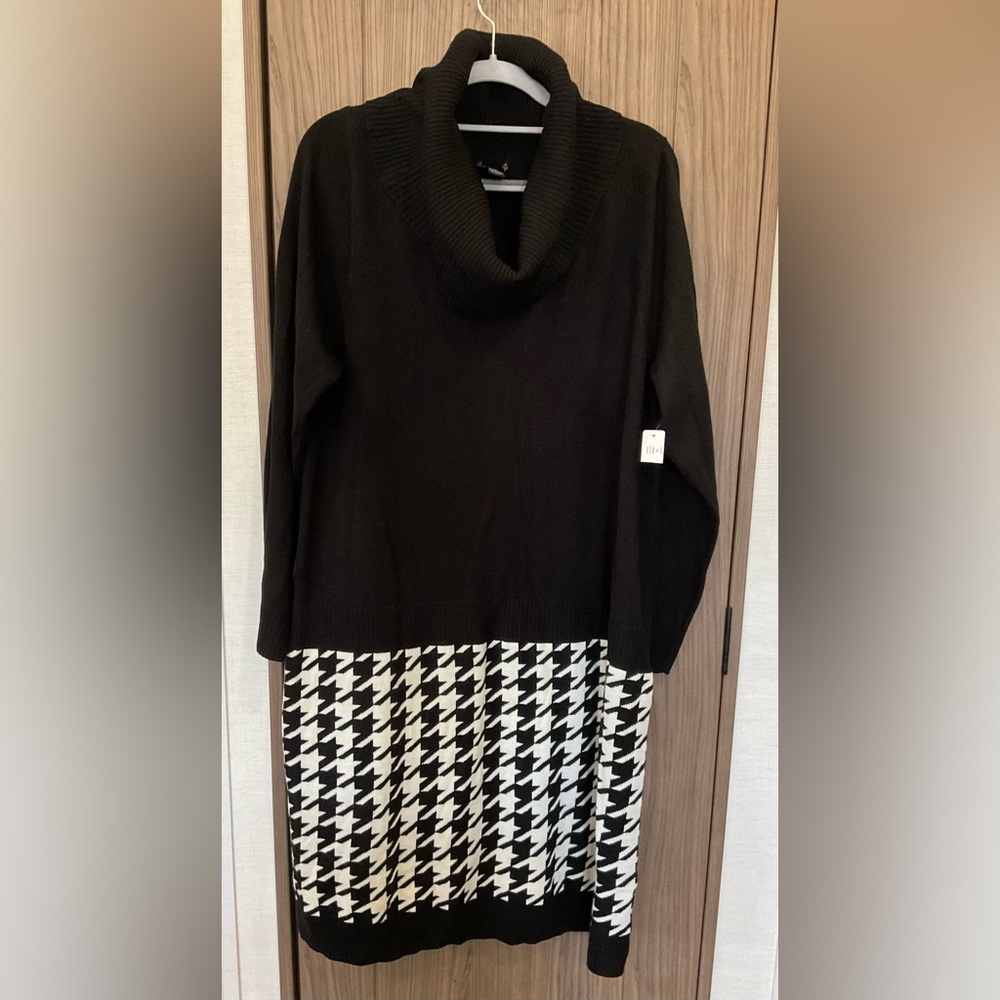 NWT New Directions Womens Long Sleeve Black & White Turtle Neck Sweater Dress 1X